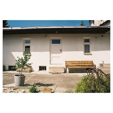 Casa Linum. U Centra Zlina S Atmosferou Venkova. *