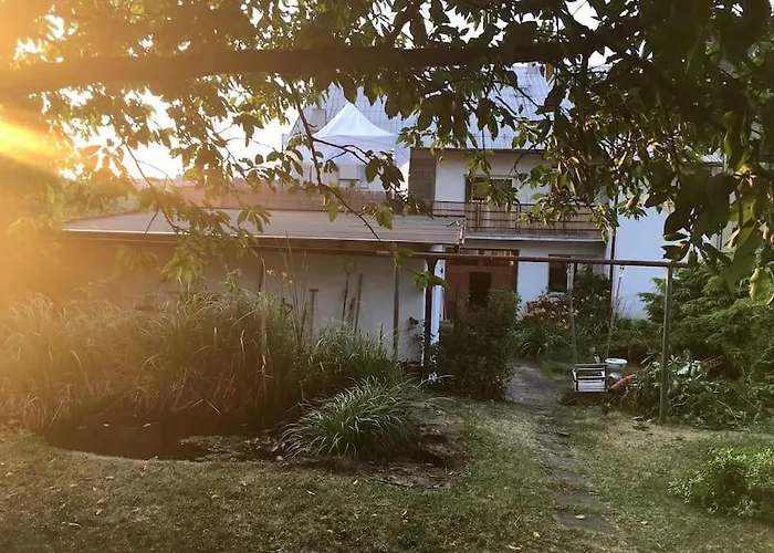 Casa Linum. U Centra Zlina S Atmosferou Venkova. *