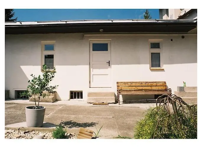 Casa Linum. U Centra Zlina S Atmosferou Venkova. *